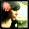 099_twitterlisa.jpg